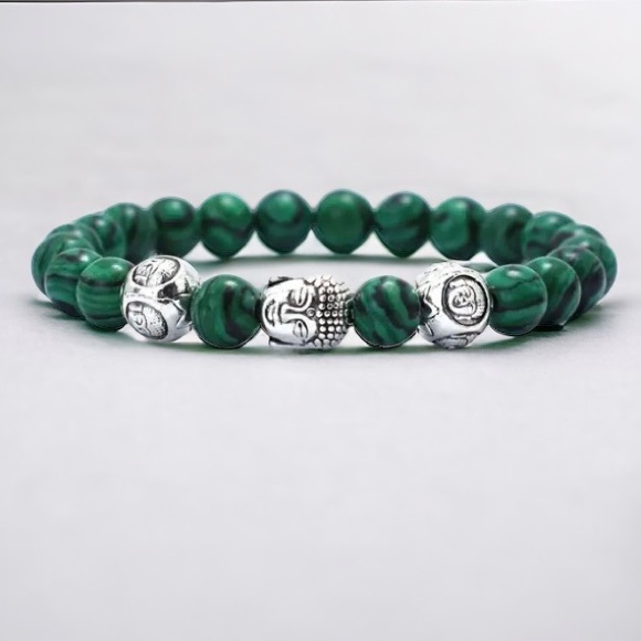 UNISEX MALACHITE AND SILVER BUDDHA-HEAD BEADED BRACELET. - Picture 3 of 6